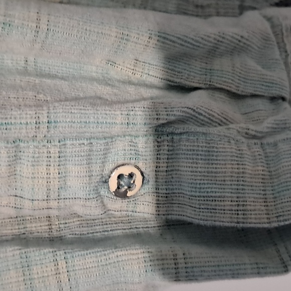 Tommy Bahama Coastline Cord Button Down Long Sleeve Top. Size XL. - Picture 4 of 16